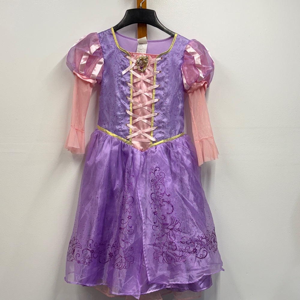 Disguis Disney Rapunzel Princess Costume Girls size Medium (7-8) Lavander